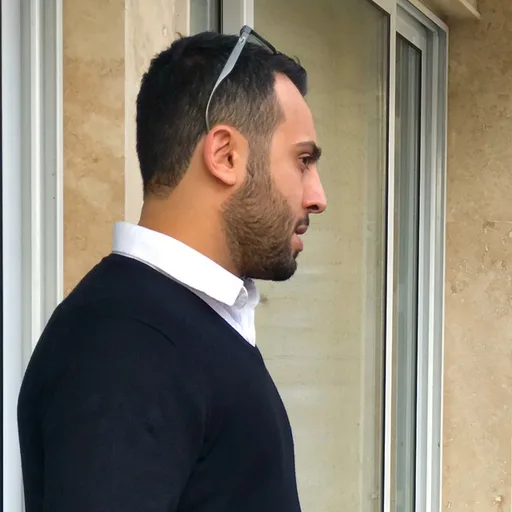 علی عسکریان | مدیر محصول (Product Manager)